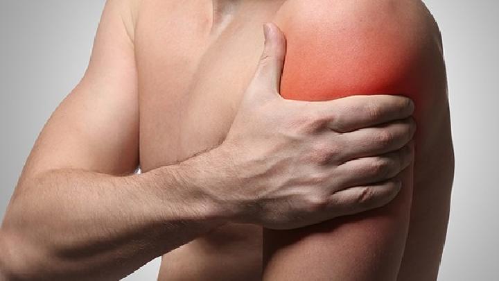 夜间疼痛常常为明显的肩周炎临床症状