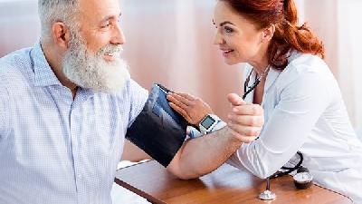 长期的血压升高很容易诱发高血压