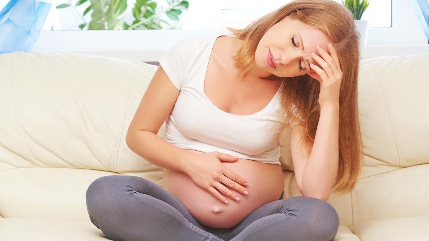 宫外孕的病因会使患者输卵管移位或变形