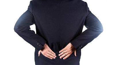 腰椎間盤突出一般還會發(fā)生腰椎側(cè)彎