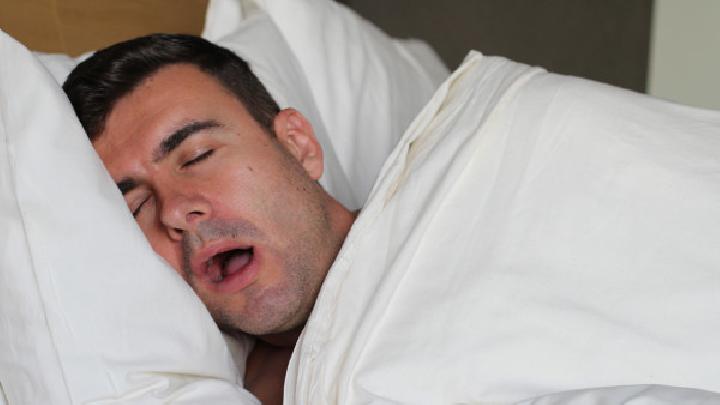 睡觉质量的好坏会直接影响打呼噜的发生