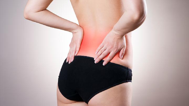 肾结石常见的症状就是腰部和上腹部隐痛