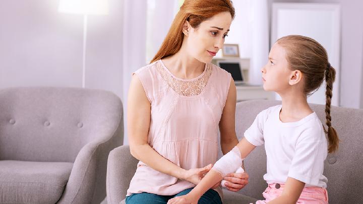 小儿非霍奇金淋巴瘤容易与哪些疾病混淆？