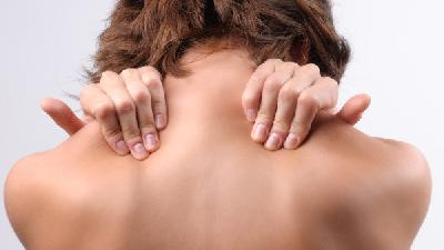 强直性脊柱炎的出现是被怎样的因素所引起