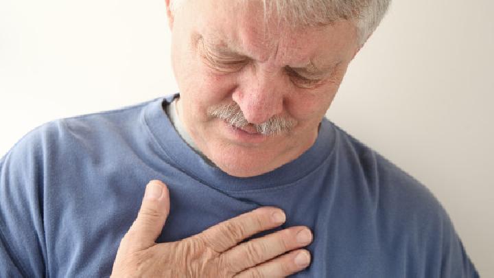 漏斗胸疾病在生活中所会出现的症状