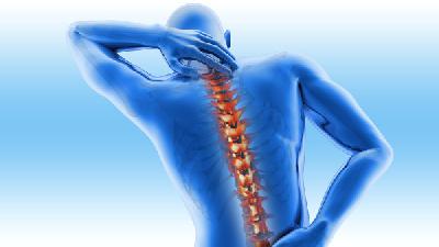 典型易会出现的脊柱畸形的症状表现