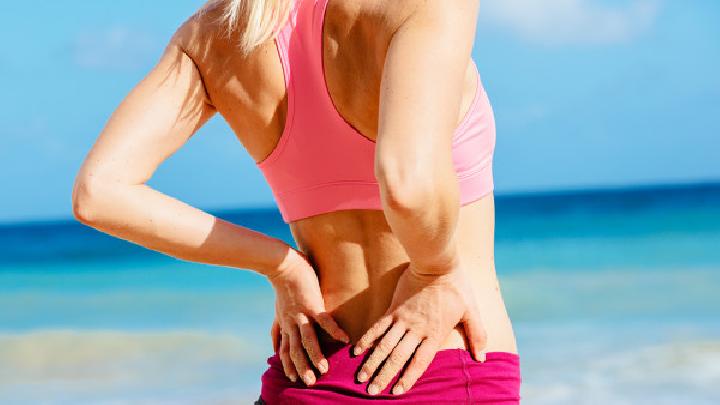 腰背疼痛可能是强直性脊椎炎的早期症状