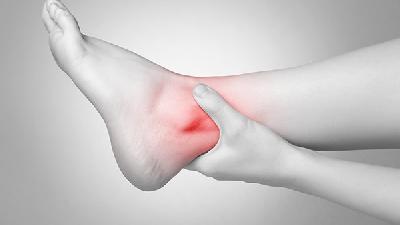 足侧弓塌陷或弹性消失可引起扁平足