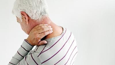 如何区分颈椎病引起的颈肩痛与肩周炎