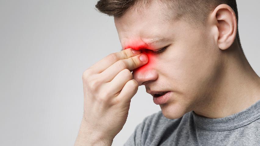 过敏性鼻炎同急性鼻炎在症状上有什么差别？