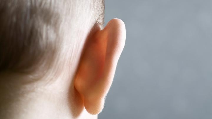 判断小儿中耳炎的简单方法