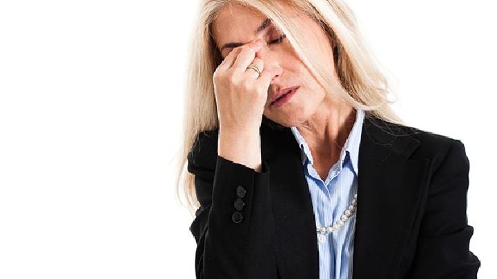 过敏性鼻炎对老年的危害