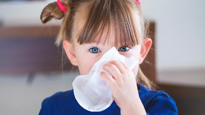 秋季小儿过敏性鼻炎，应如何应对?
