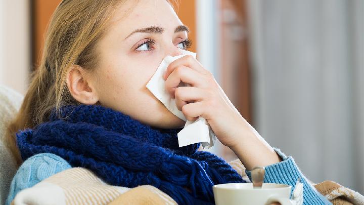 诱发过敏性鼻炎的原因是什么