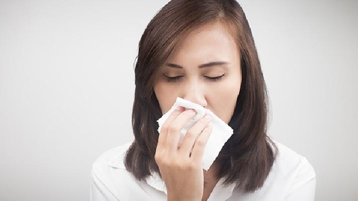 过敏性鼻炎的主要症状是什么?
