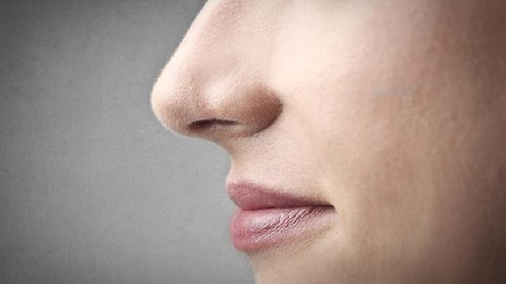 鼻咽癌的临床表现有哪些？