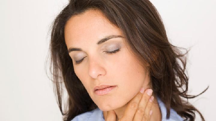 慢性咽炎疾病的主要诱因和症状表现