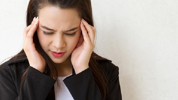 慢性肾功能衰竭如何引起头痛呢