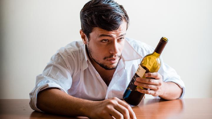 酒精伴发的精神障碍治疗过程需要注意些什么