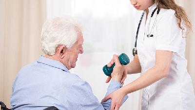 帕金森在使用藥物治療時(shí)要注意哪些呢?