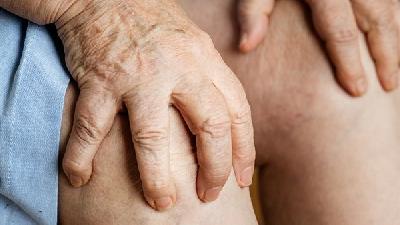 膝盖滑膜炎会遗传吗
