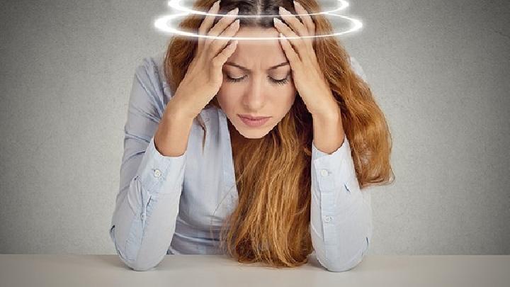 偏头痛有耳鸣的症状吗