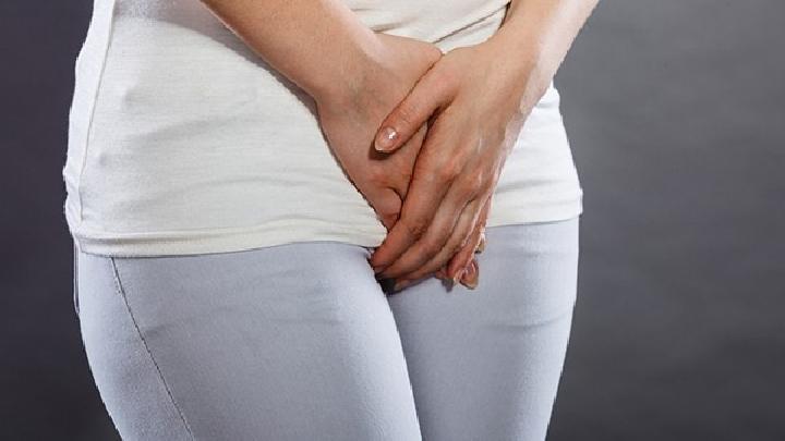 女性前庭大腺囊肿具体包括哪些症状