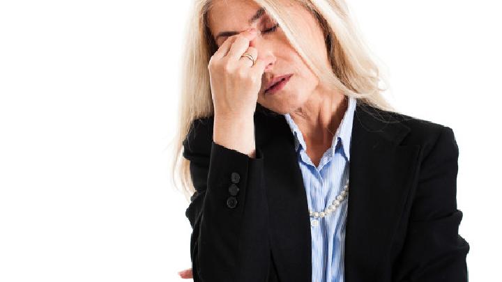鼻息肉主要症状表现是什么