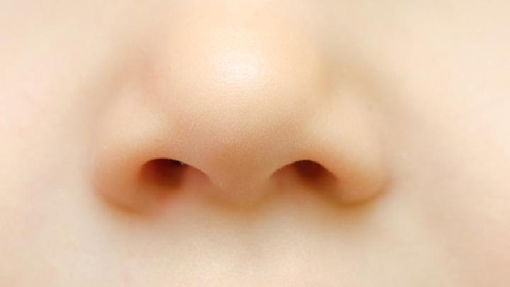 中医学中的鼻息肉病因是什么
