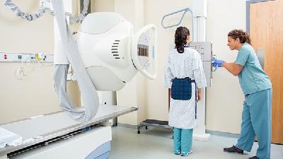 经常染发对身体有什么危害 了解这些常识保护身体健康