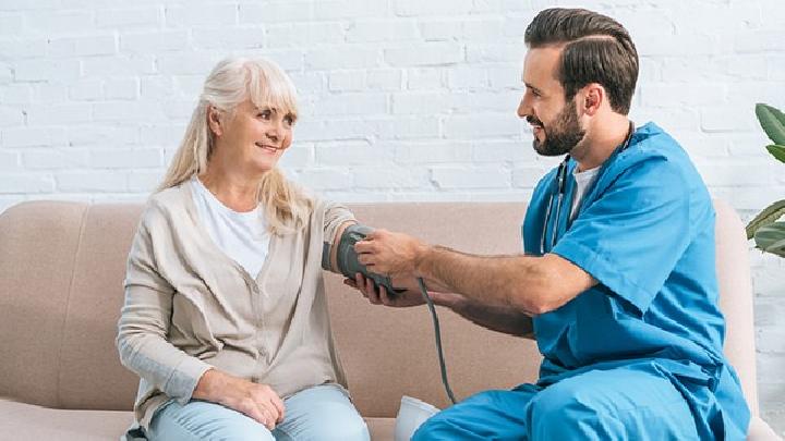 高血压患者发作时要注意哪些?