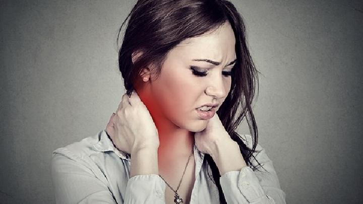 脖子运动操可以预防颈椎病