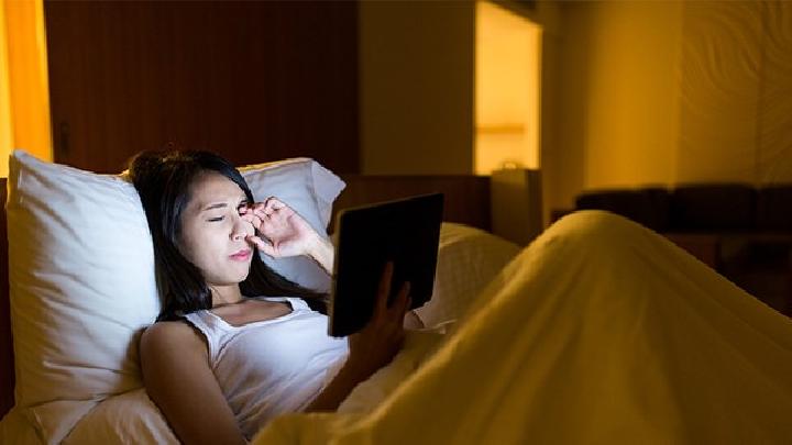 女性该如何预防经期失眠