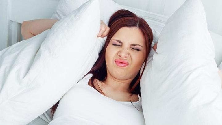 哪些不良习惯会导致失眠症状呢