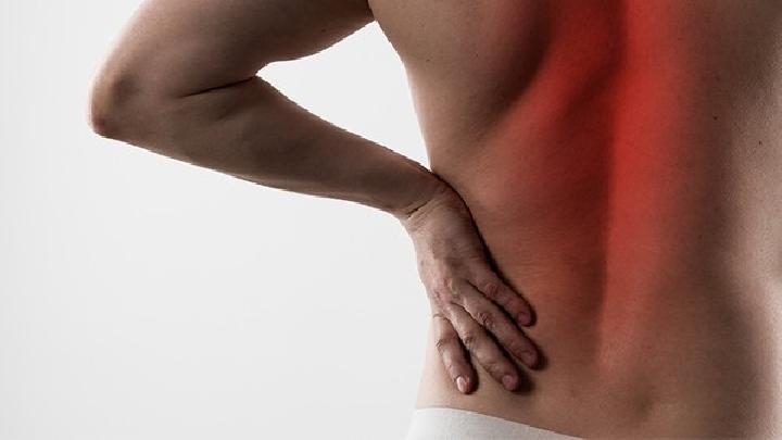 腰肌劳损症状与治疗方法