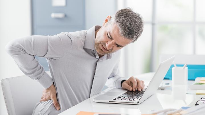 男人腰痛有哪些原因？
