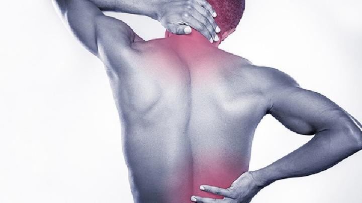 慢性腰背痛是由什么原因引起的？
