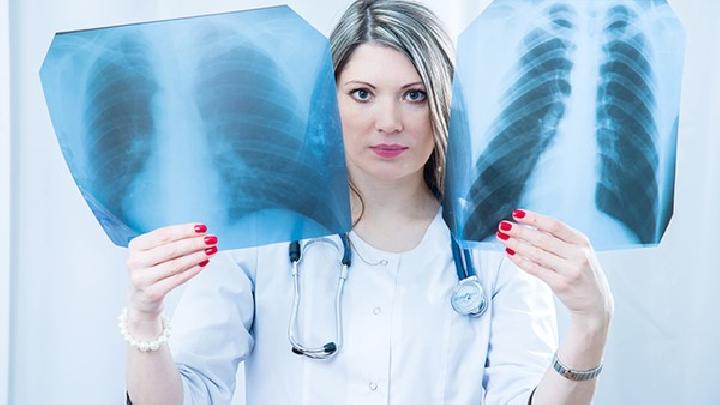 肺动脉瓣狭窄是由什么原因引起的?
