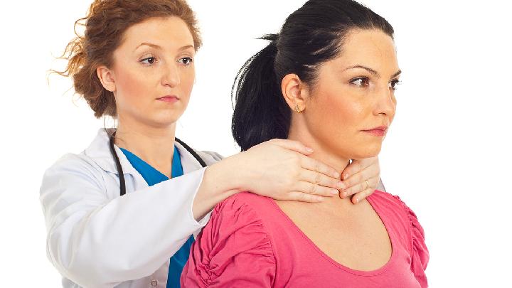 胸内甲状腺肿有哪些表现及如何诊断？