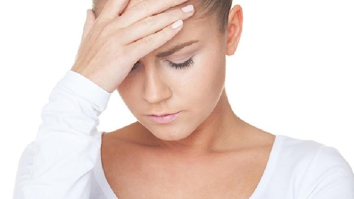 颅内占位性病变引起的头痛是怎么引起的？