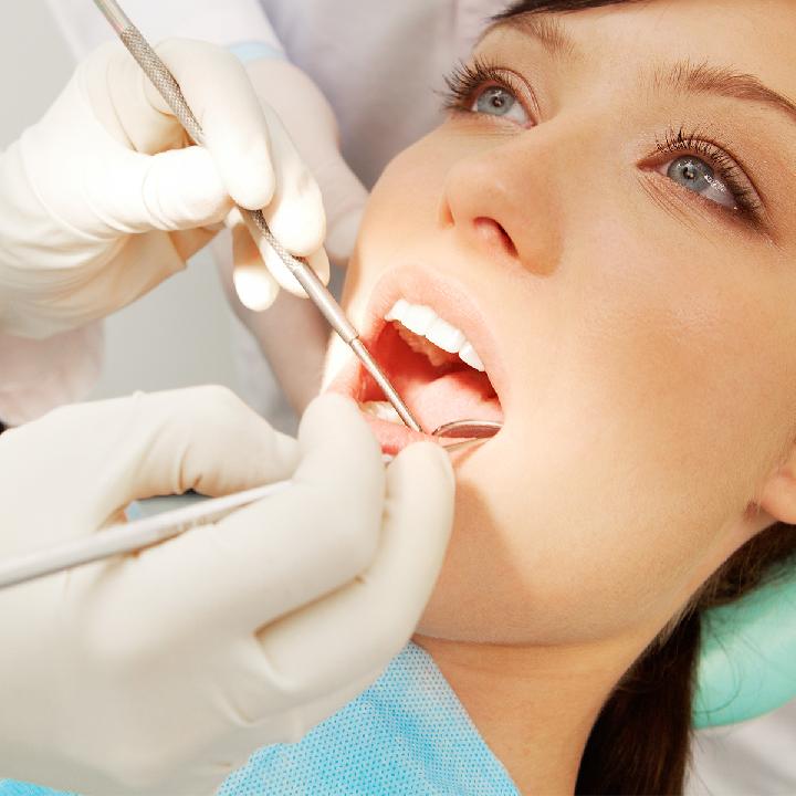 多生牙有哪些症状？