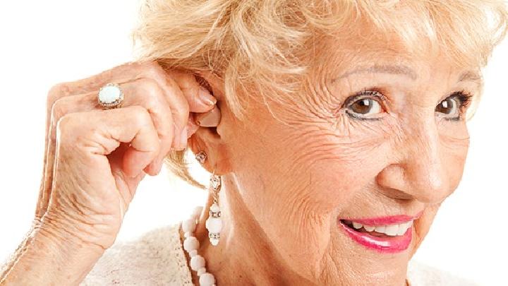 有效预防老年耳聋的四个方法