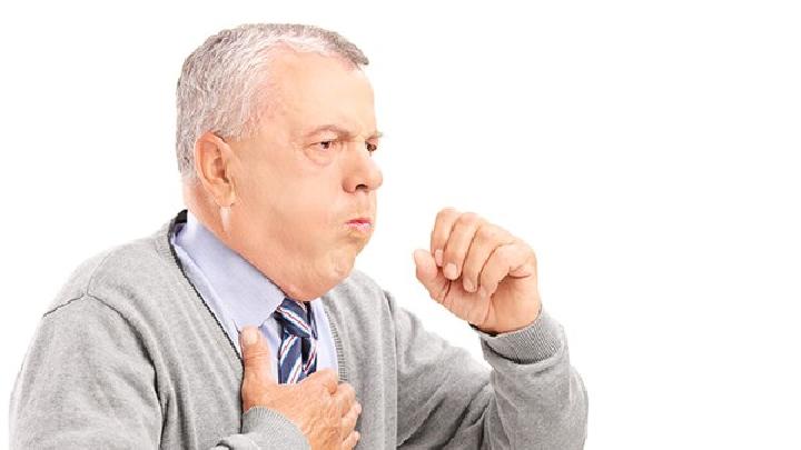 哮喘主要是由什么导致的呢