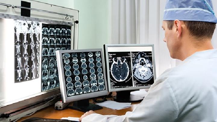 岩骨斜坡脑膜瘤有哪些表现及如何诊断？
