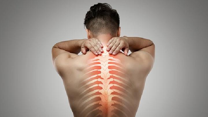详解脊髓损伤的发生原因