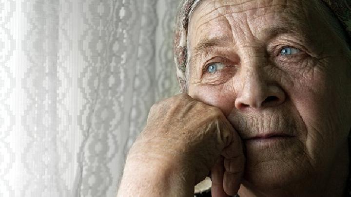 诱发老年痴呆的主导因素有哪些呢