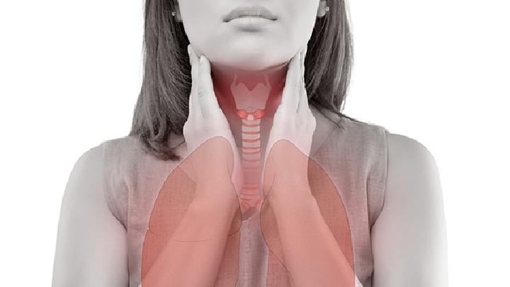 治疗慢性喉炎要注意什么呢?