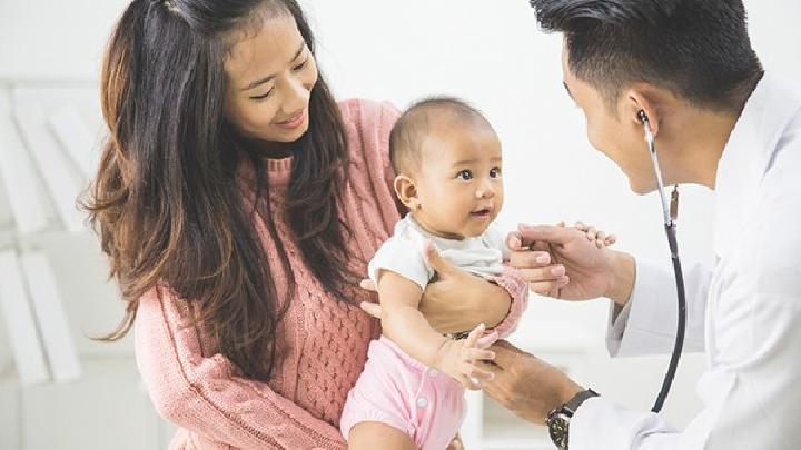 婴儿湿疹有哪些症状婴儿湿疹的特性介绍