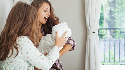 宝宝母乳喂养多久最好 宝宝母乳喂养须坚持不懈七个原则
