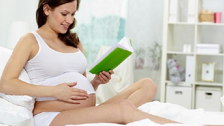 妊娠合并消化性溃疡是怎么引起的？